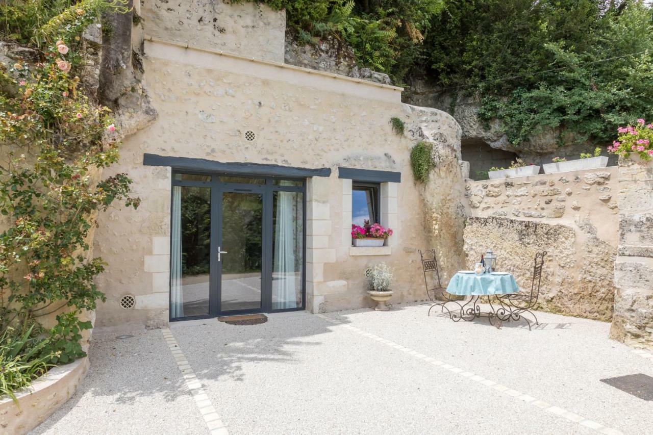 Gite De La Rochere Noizay Exterior photo